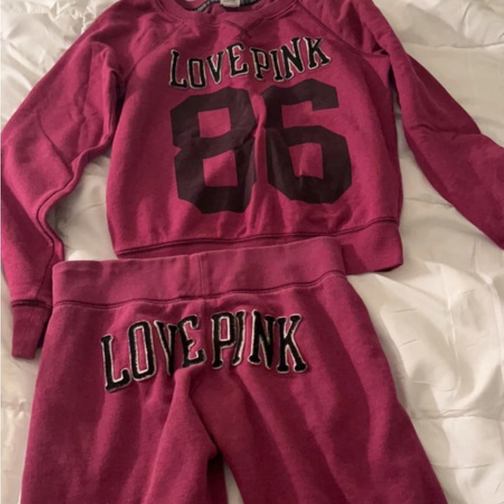 Victoria’s Secret Love Pink Sweater / Sweatpants